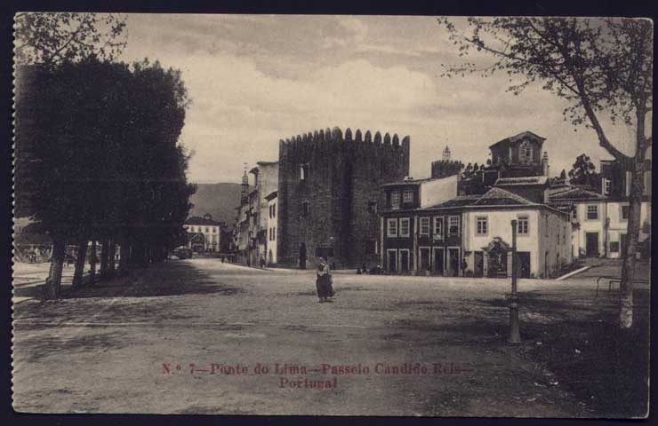 A imponente Torre da Cadeia, captada fotograficamente numa época em que ainda funcionava como prisão.